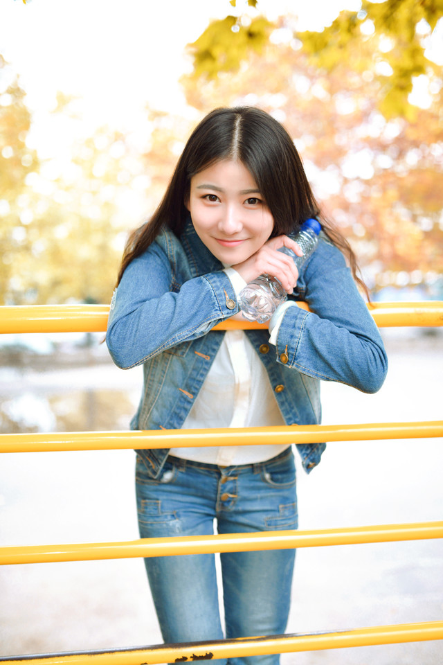 秋日清纯迷人长发美女  第6张