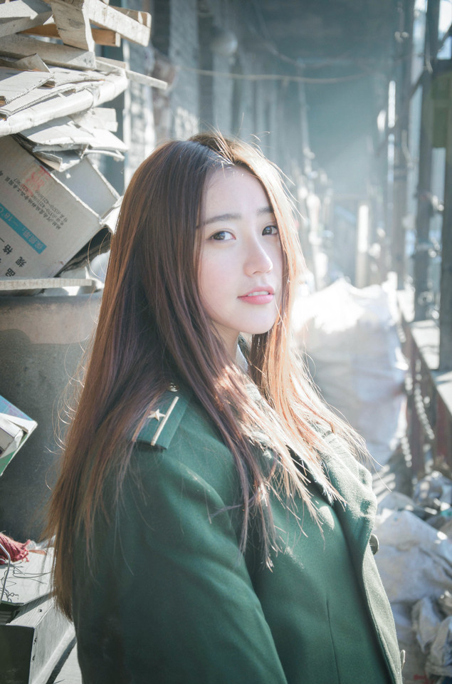 冬日长发清纯漂亮美女  第10张
