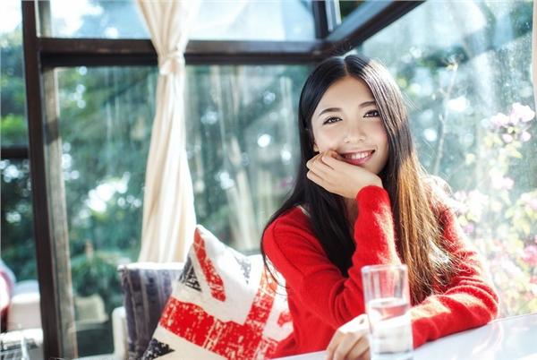 长腿美女清纯甜美笑容  第4张