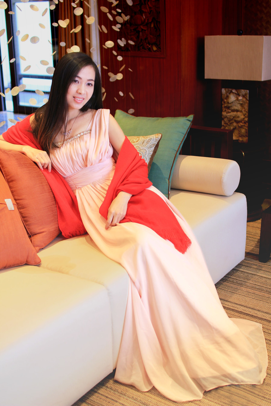 长裙美女甜美清纯照  第5张