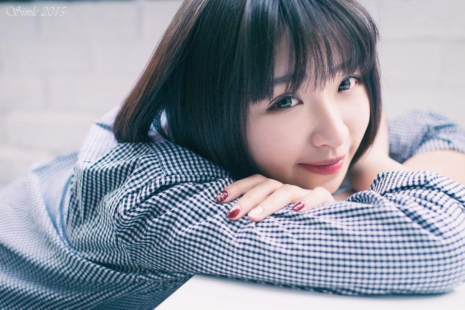 短发妹子清纯甜美图  第9张