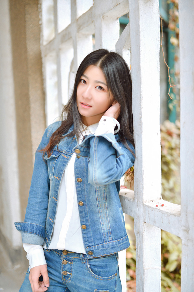 秋日清纯迷人长发美女  第15张
