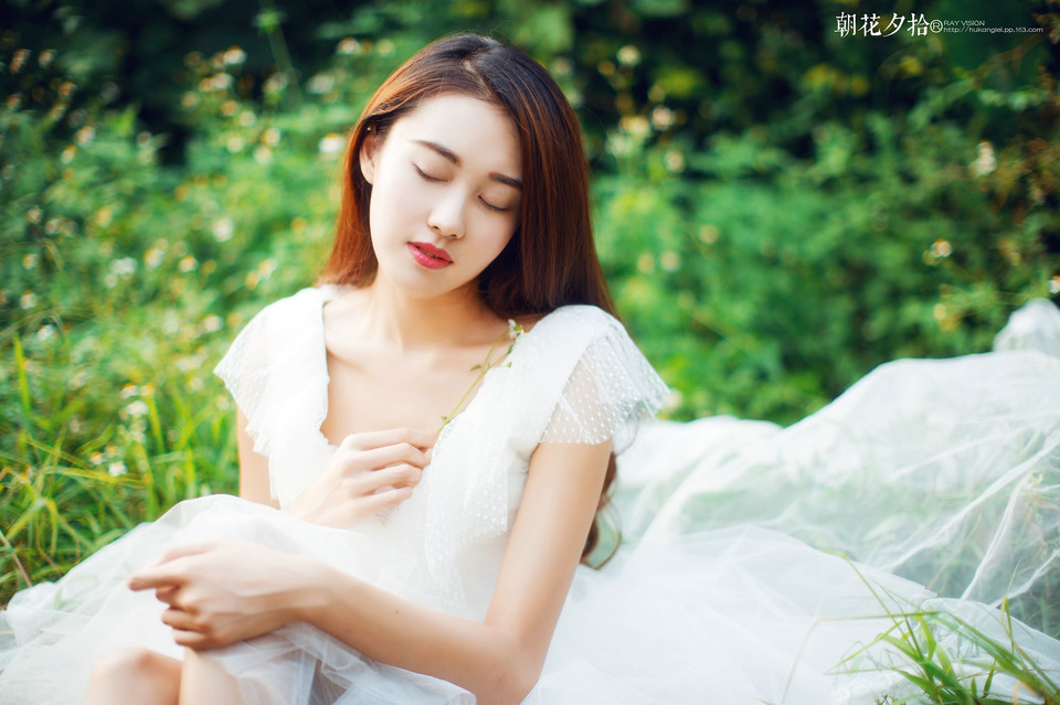 花间女子清纯甜美风  第4张